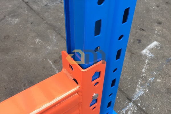 Heavy-Duty Pallet Racking System